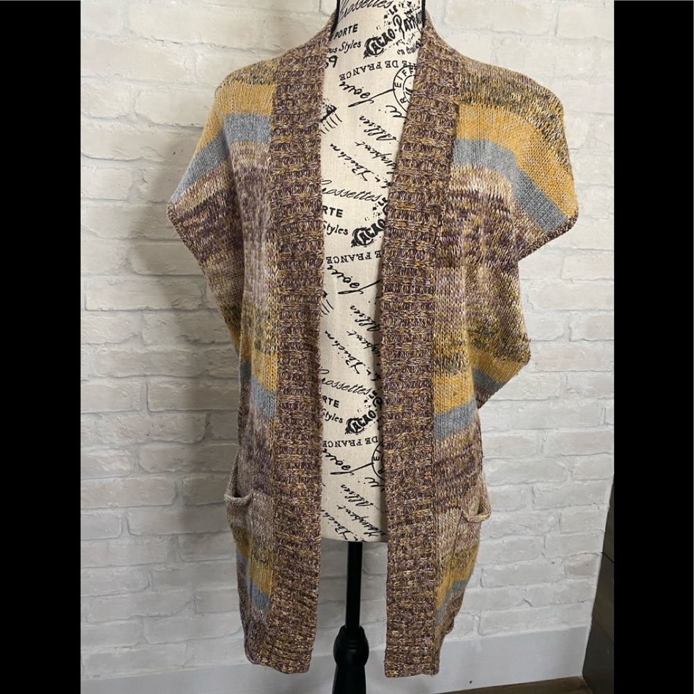 Vintage Style Sleeveless Cable Knit Cardigan